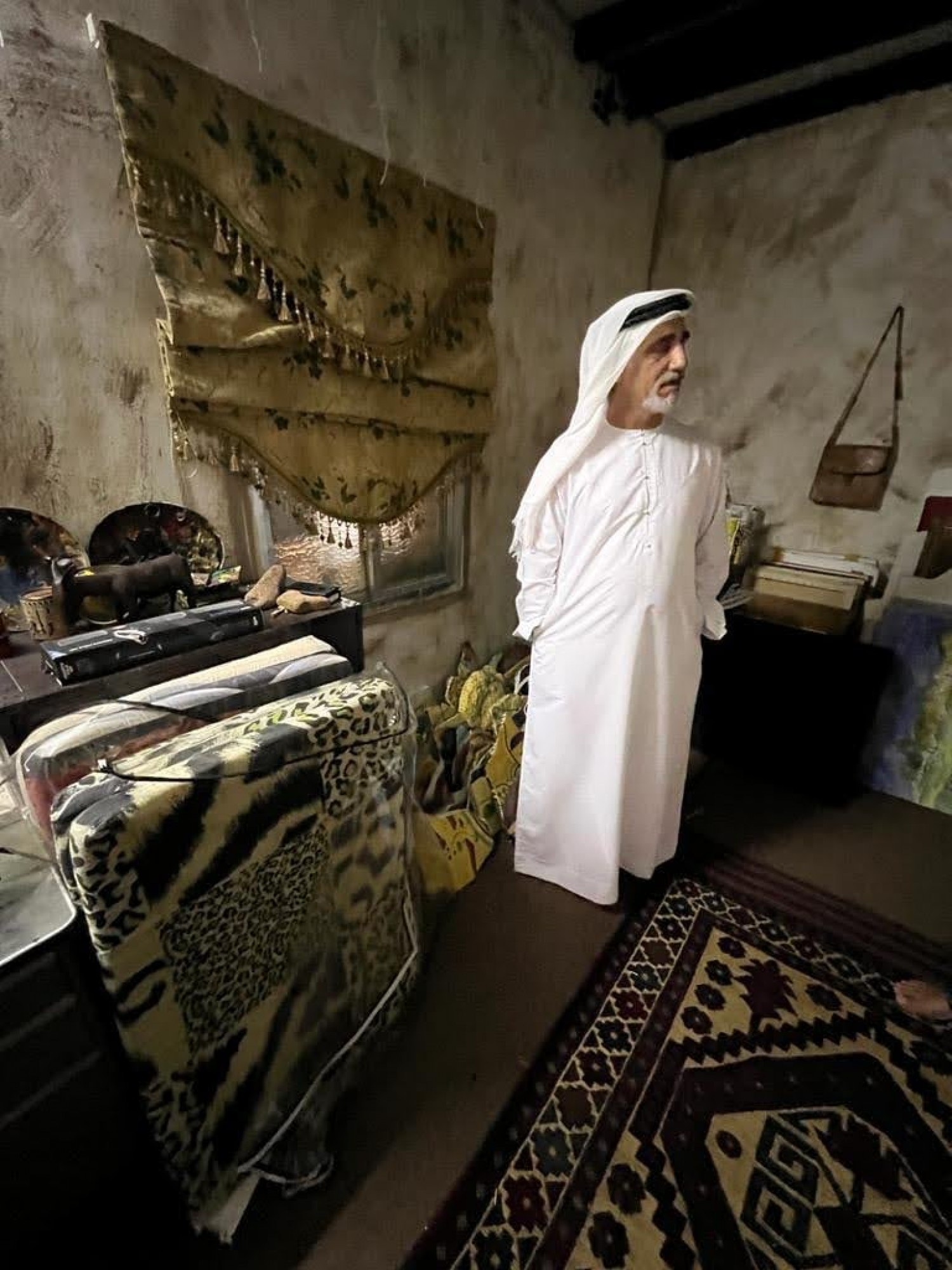 Abdullah Al Saadi studio